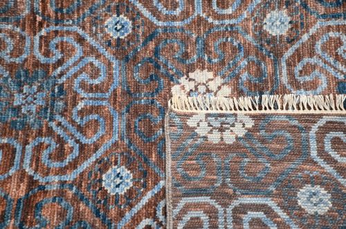 Hand Knotted Ikat 7'10